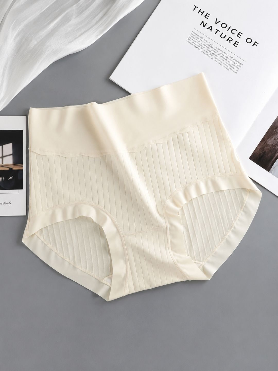 Culotte taille haute lignes