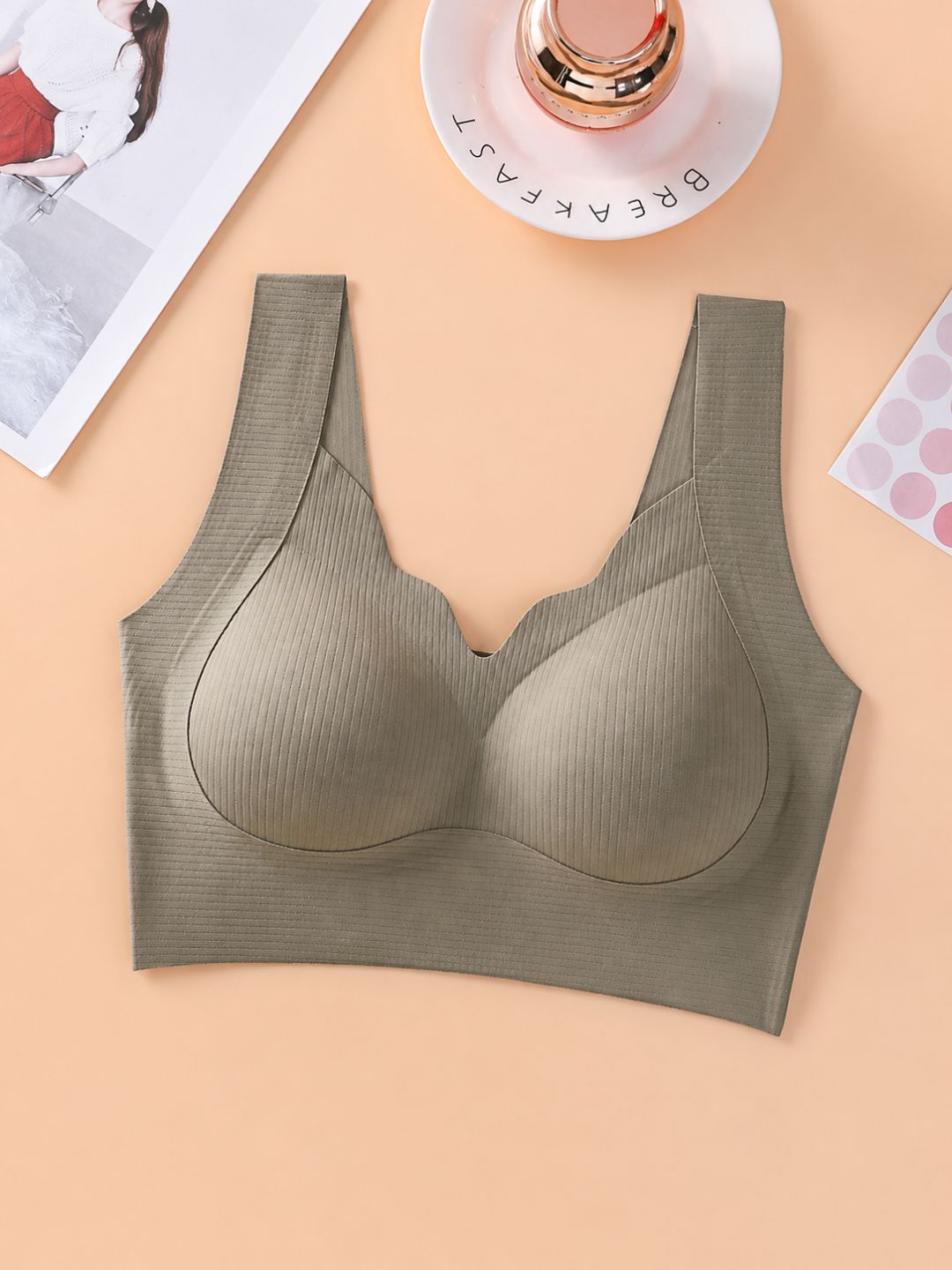 Wavy bra